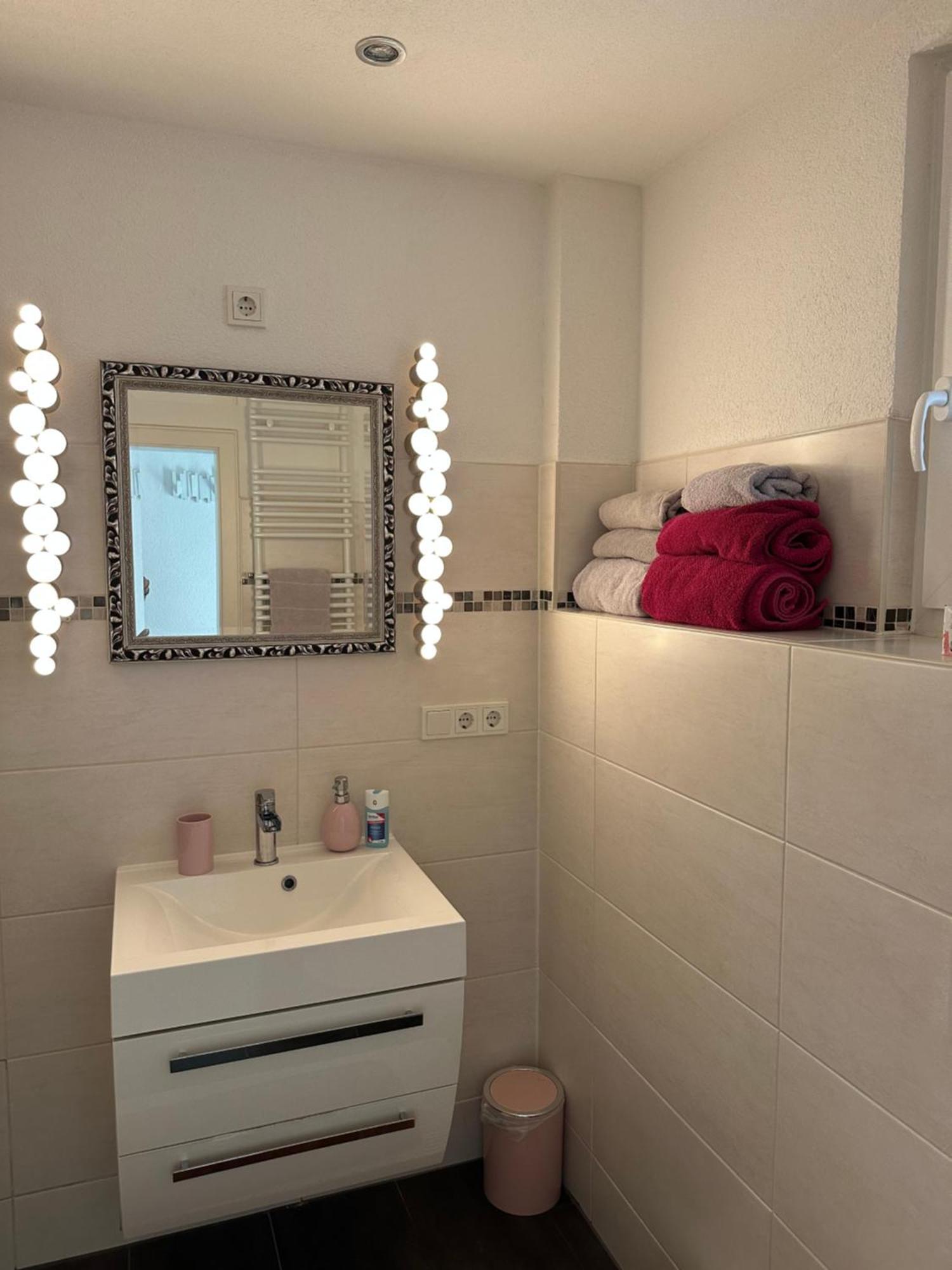 Lejlighed Moderne Souterrain-oase In Top-lage *